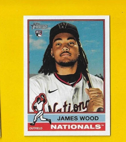 Yoshinobu Yamamoto?PageIndex=3 #231 2025 Topps card